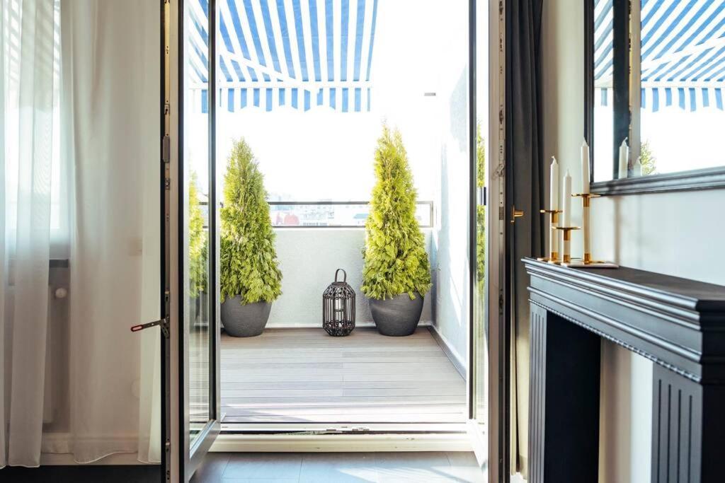 Sunset Terrace In The Old Town Apartment Bucharest Exterior photo